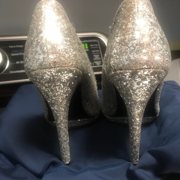 Shoes - Picture 3 of 6